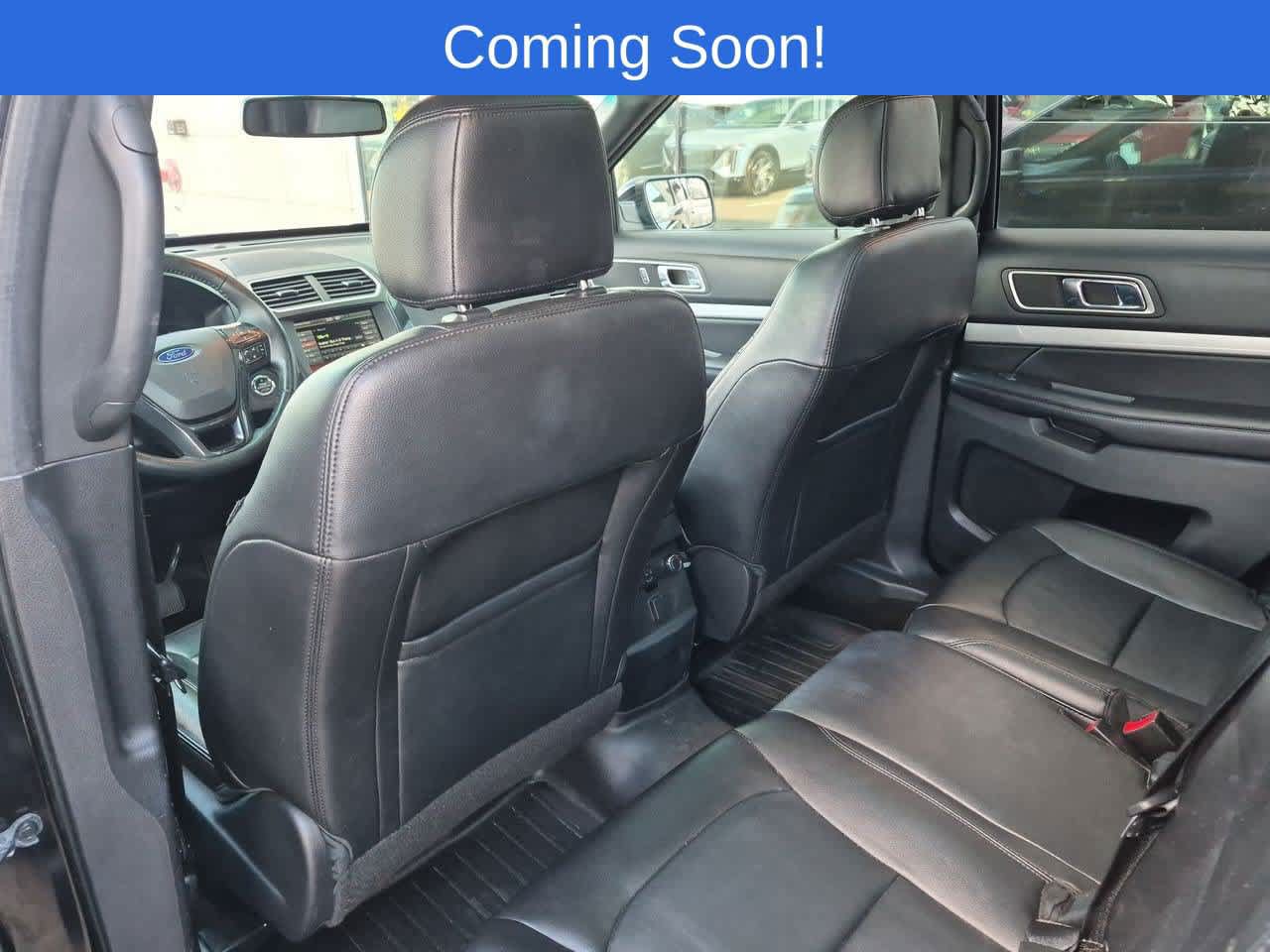 Used 2016 Ford Explorer XLT w/ Equipment Group 202A AWD/4WD image 18