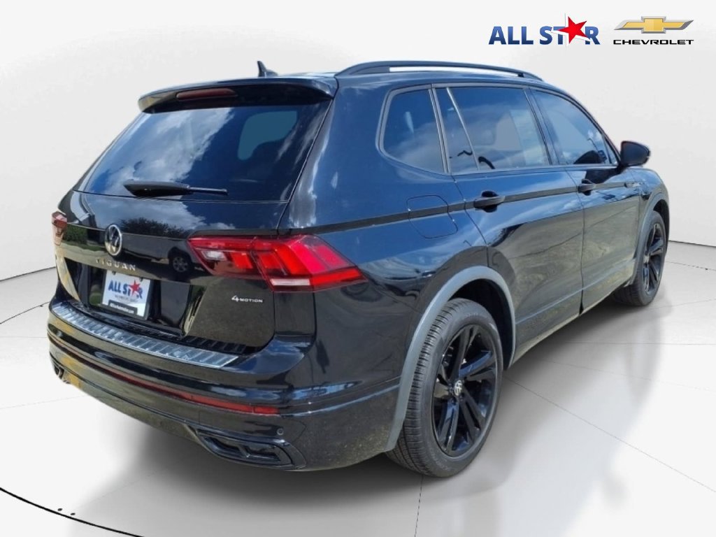 Used 2024 Volkswagen Tiguan SE R-Line FWD image 6