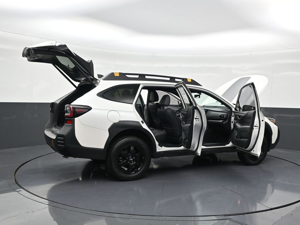 Used 2022 Subaru Outback Wilderness image 32