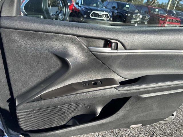 Used 2023 Toyota Camry XSE image 15