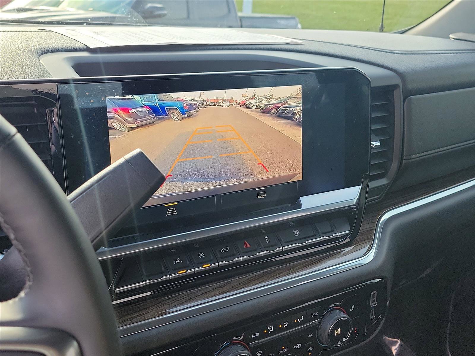 Used 2023 Chevrolet Silverado 1500 LT image 27