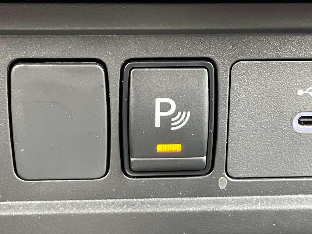 Used 2024 Nissan Frontier S w/ Technology Package AWD/4WD image 22