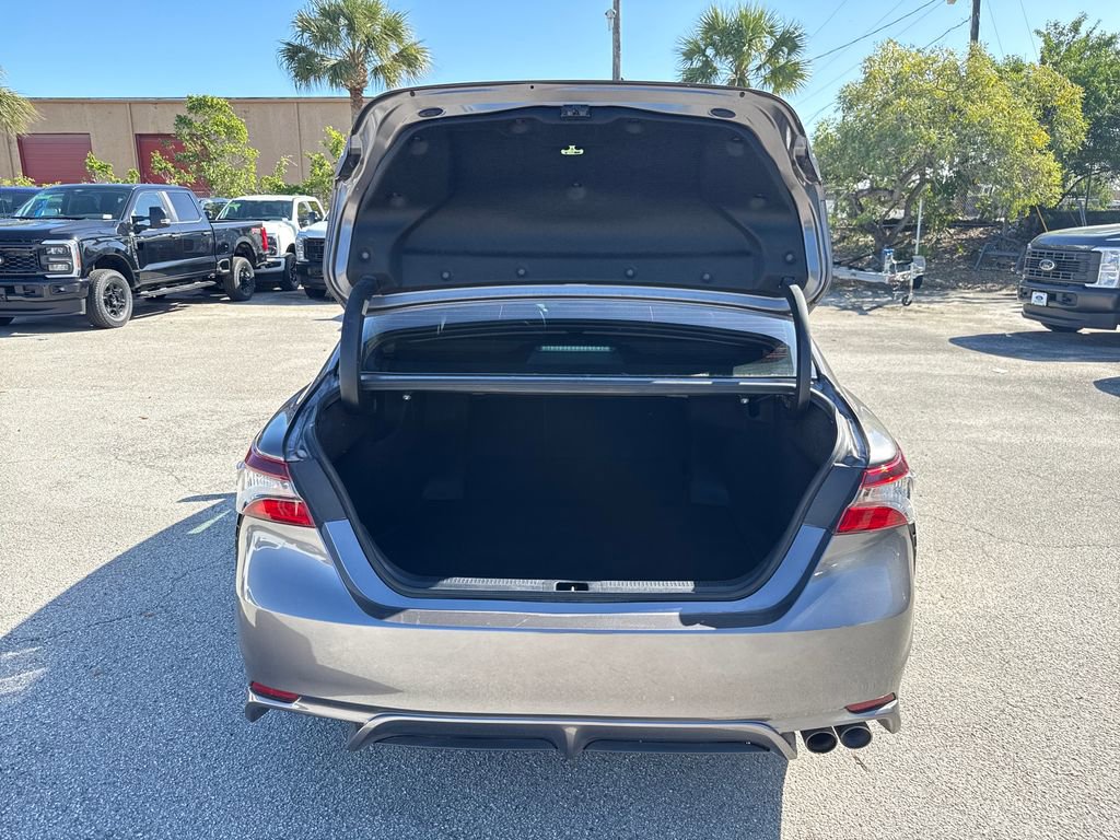 Used 2024 Toyota Camry SE image 25