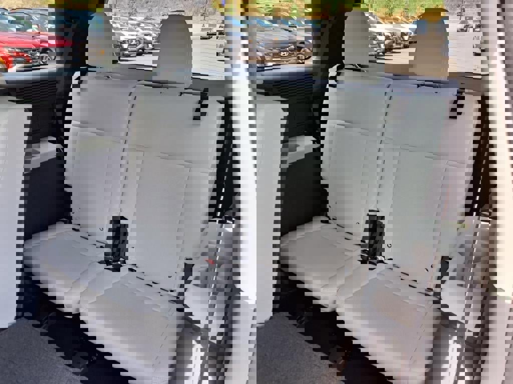 New 2026 Hyundai Santa Fe SE image 10