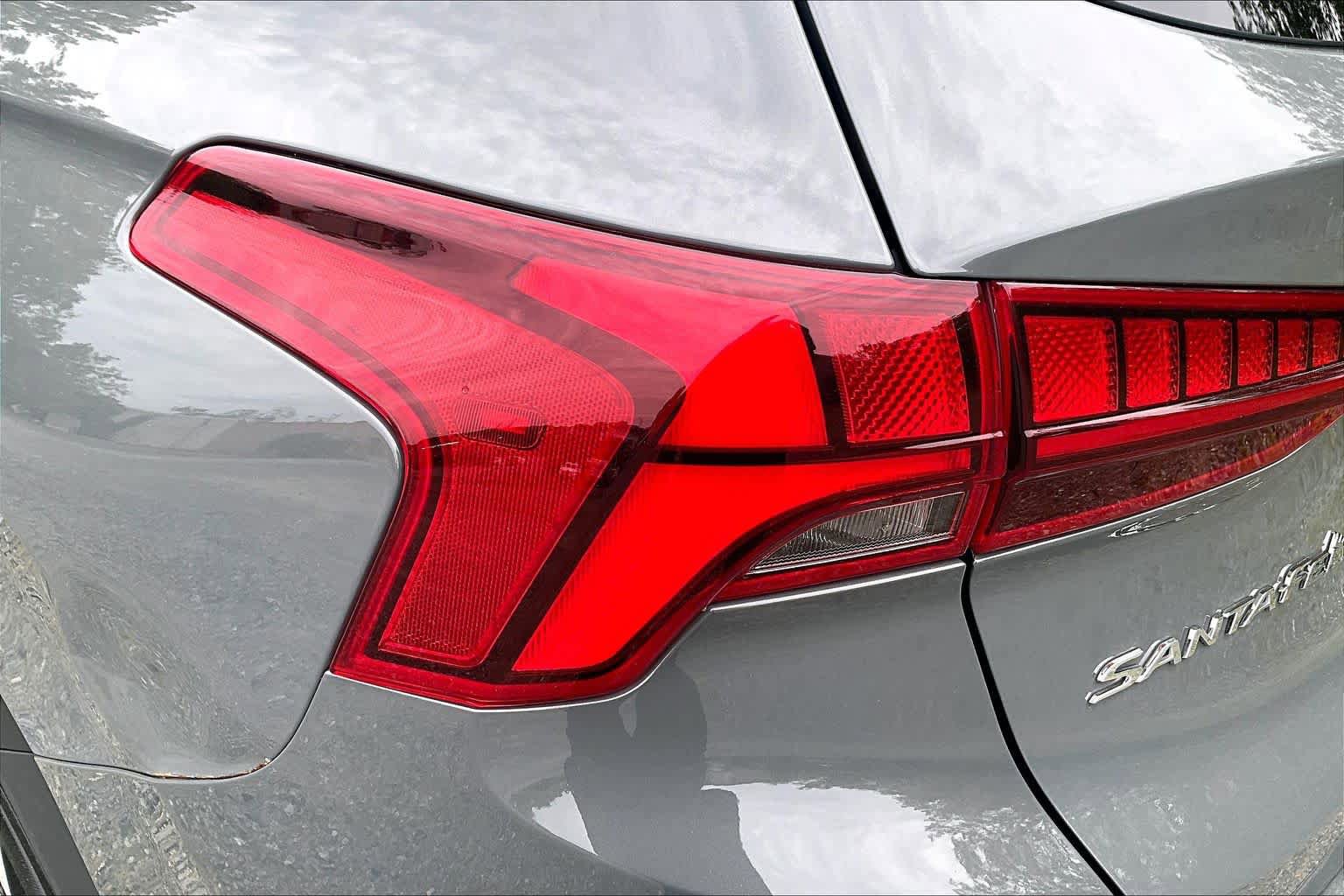 Used 2023 Hyundai Santa Fe SEL Premium w/ Cargo Package AWD/4WD image 29