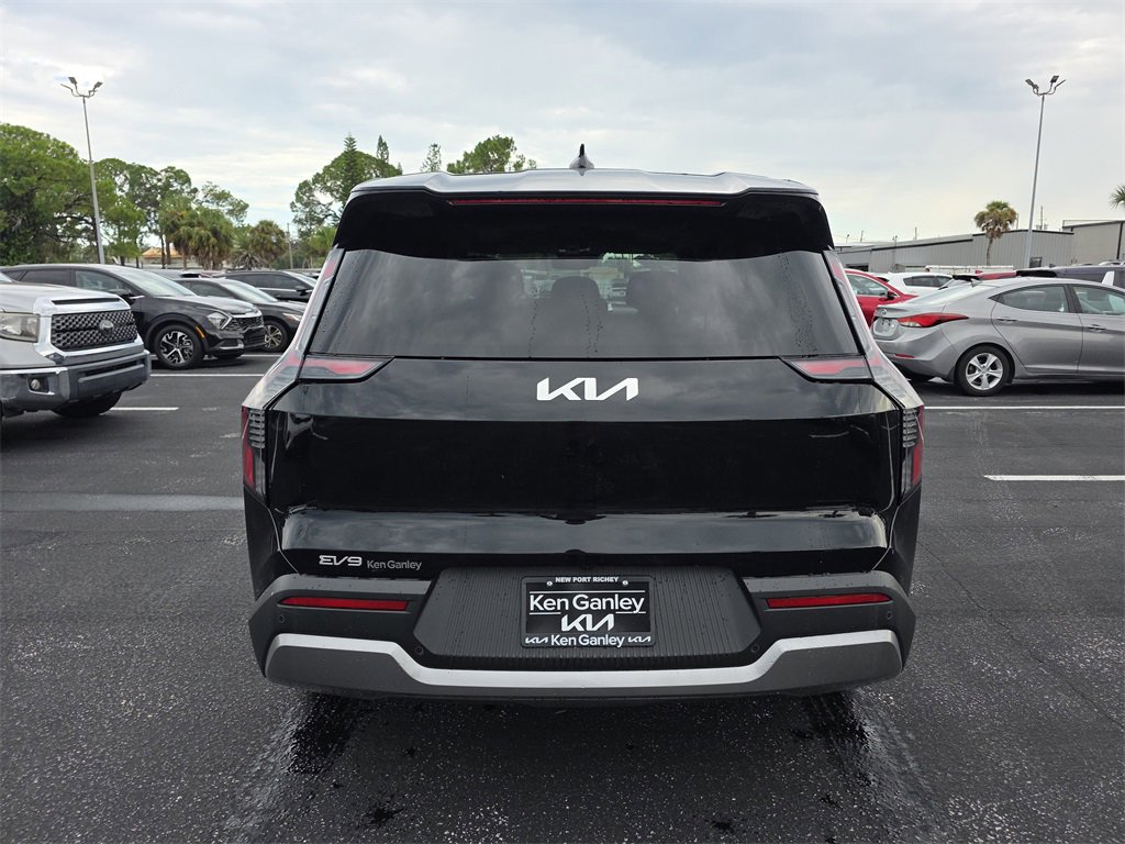 New 2026 Kia EV9 Light image 7