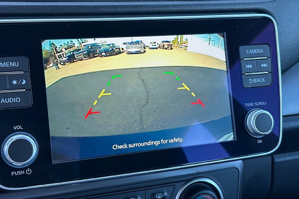 Used 2025 Nissan Leaf S FWD image 18