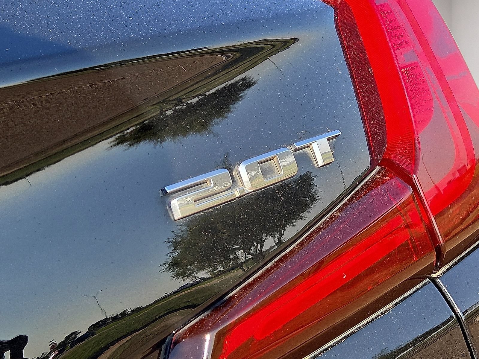 Used 2019 Cadillac XT4 Premium Luxury FWD image 14