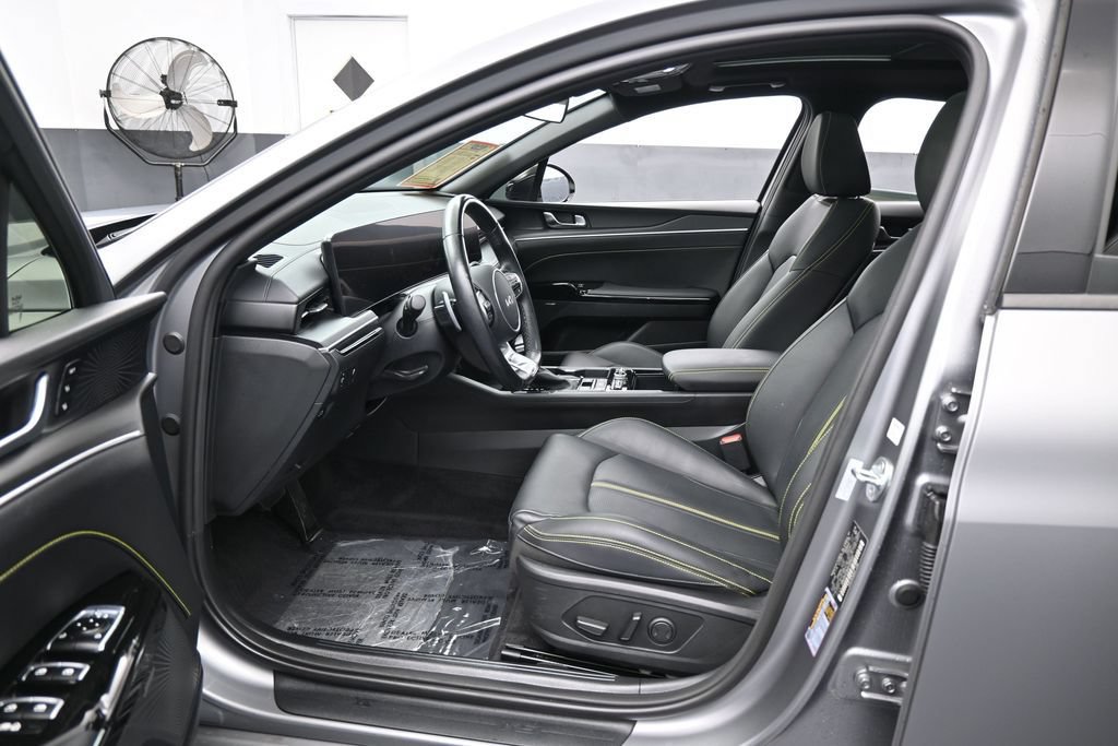 Used 2025 Kia K5 GT w/ GT1 Package FWD image 10