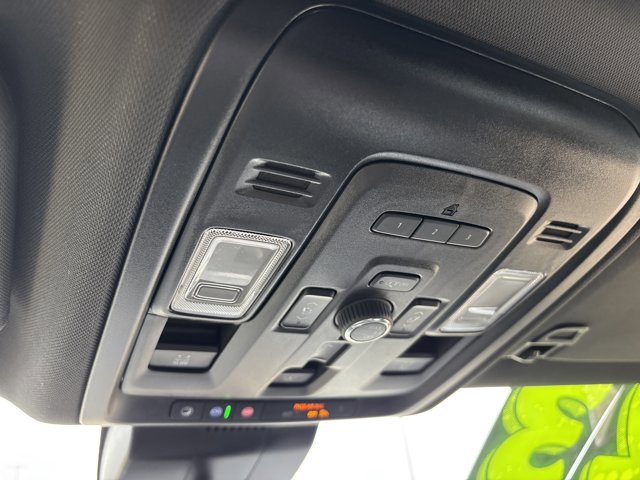 Used 2023 Chevrolet Tahoe High Country image 46