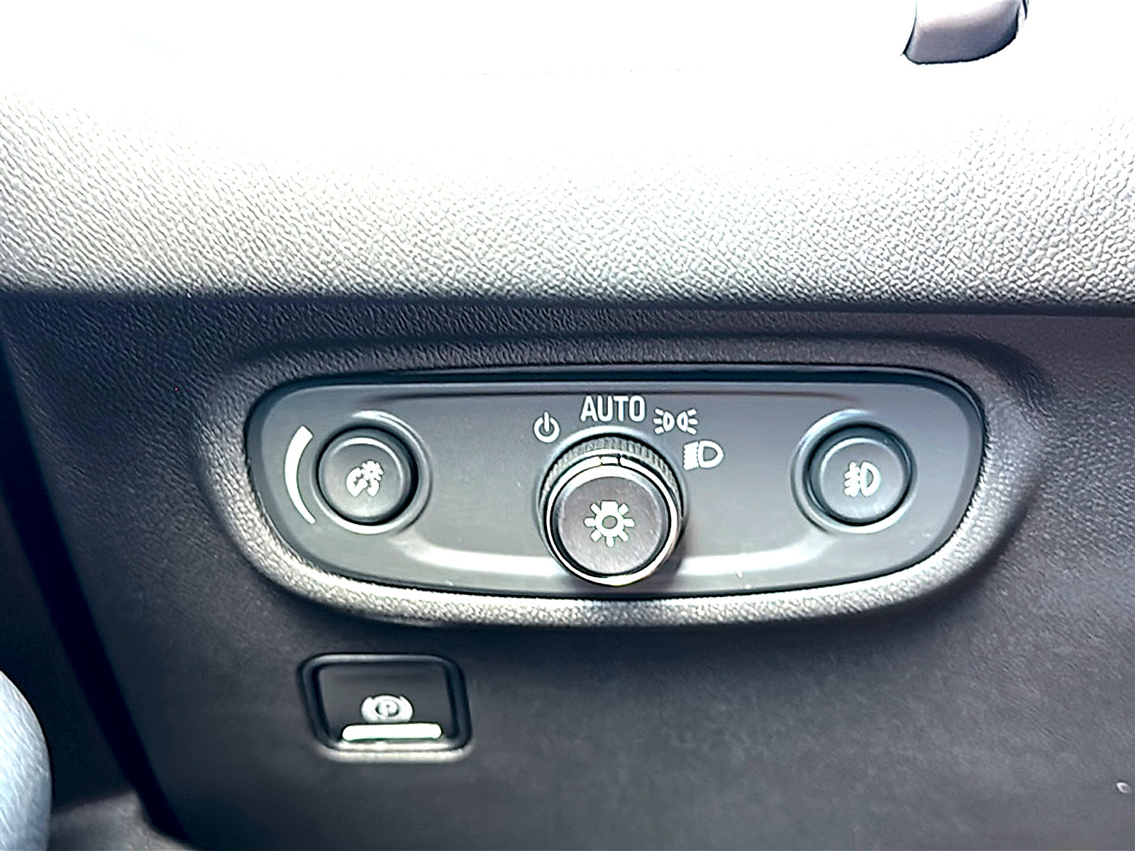 Used 2024 GMC Terrain SLT w/ Elevation Edition AWD/4WD image 36