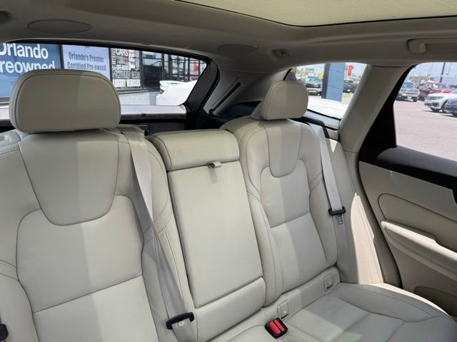 Used 2024 Volvo XC60 B5 Ultimate image 47