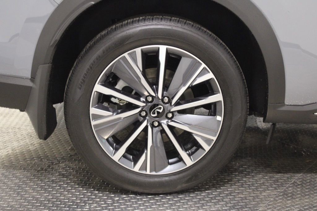 Certified 2026 INFINITI QX60 Luxe w/ Cargo Package image 17