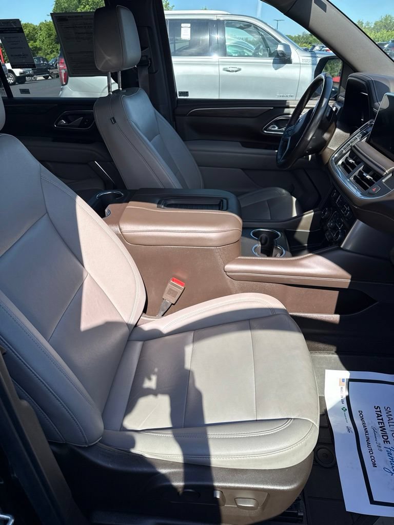 Used 2022 Chevrolet Tahoe Z71 w/ Z71 Off-Road Package AWD/4WD image 15
