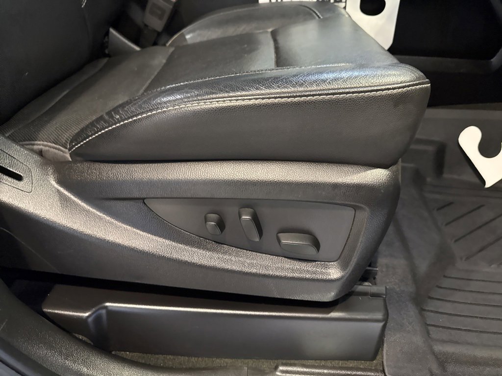 Used 2016 Chevrolet Silverado 3500 LTZ w/ Duramax Plus Package image 13