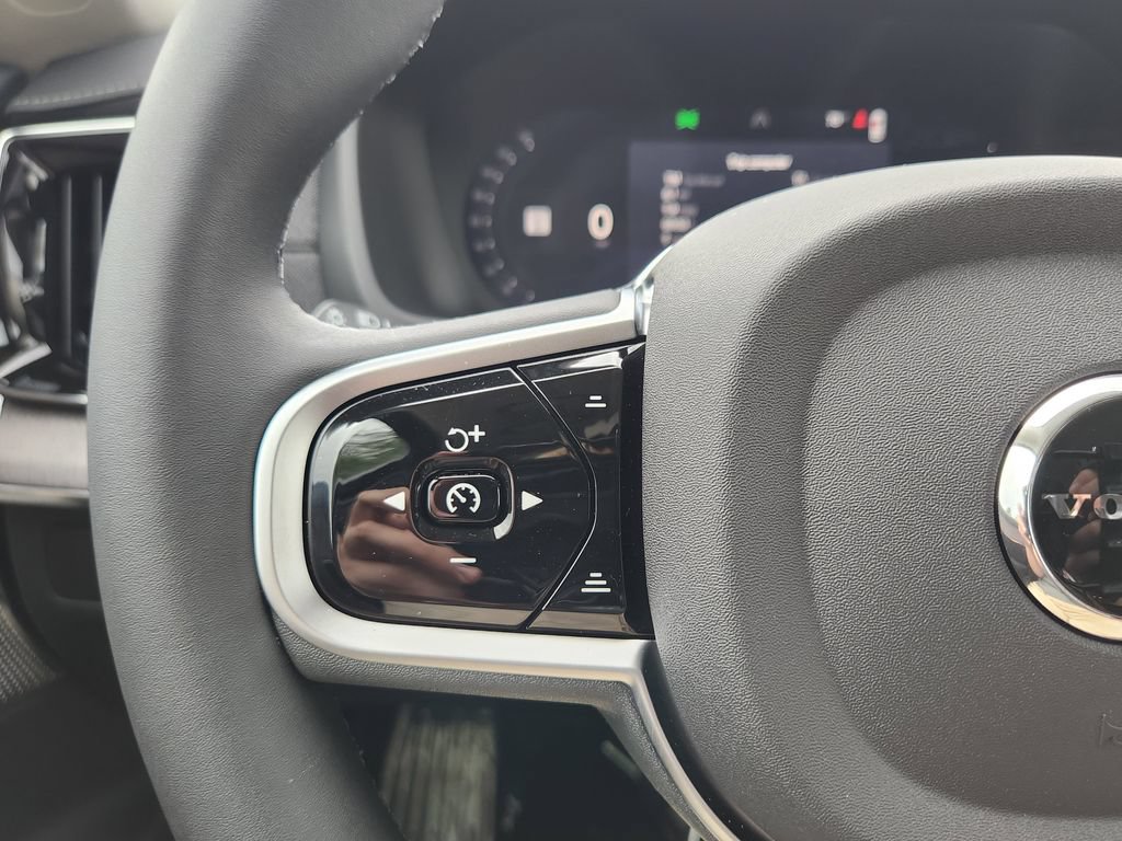 New 2026 Volvo XC90 T8 Ultra w/ Lounge Package AWD/4WD image 18