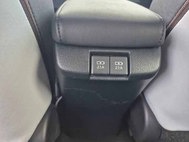 Used 2019 Toyota Prius XLE FWD image 13