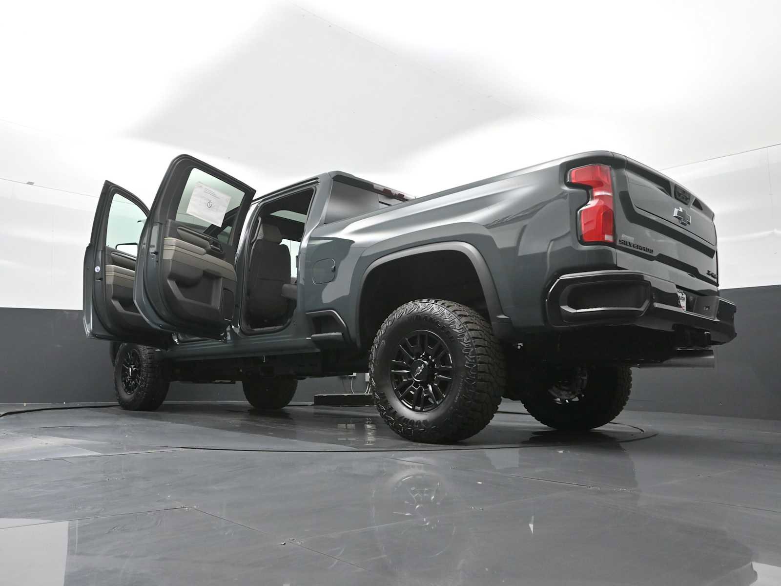 New 2026 Chevrolet Silverado 2500 ZR2 image 31