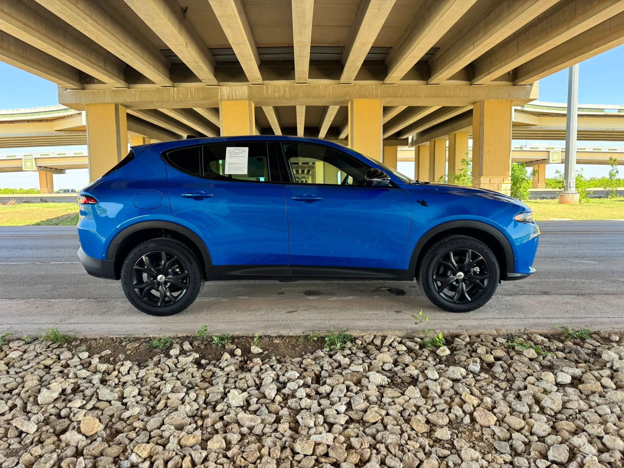 Used 2024 Dodge Hornet GT w/ Tech Pack w/o Parking image 2