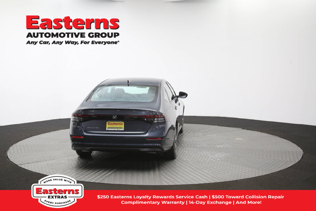 Used 2023 Honda Accord EX image 41