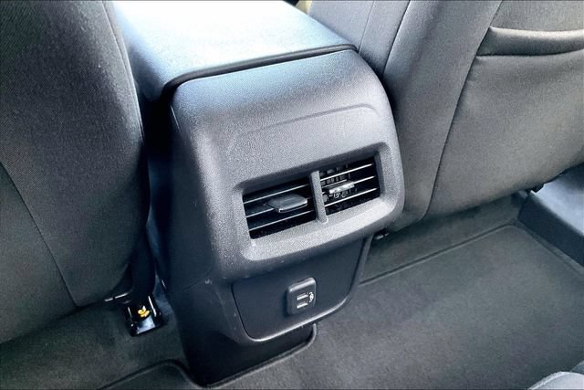 Used 2024 Chevrolet Equinox LT FWD image 10