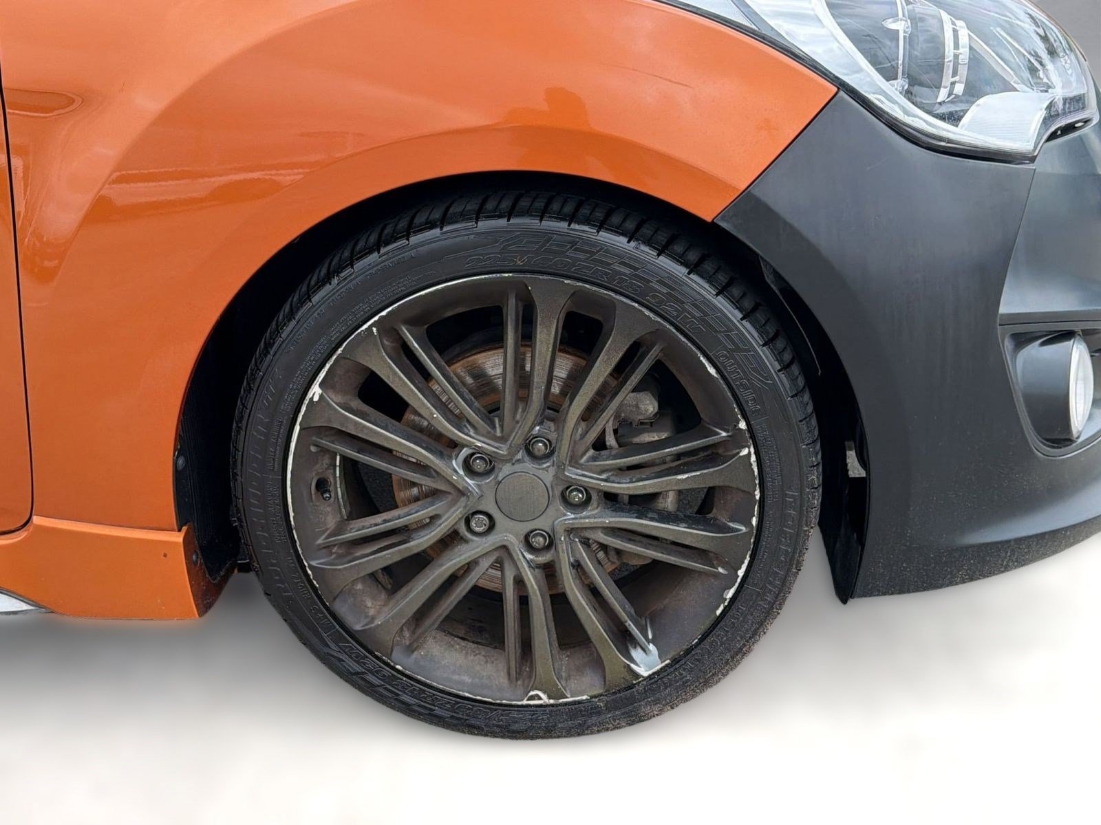 Used 2016 Hyundai Veloster Turbo FWD image 12