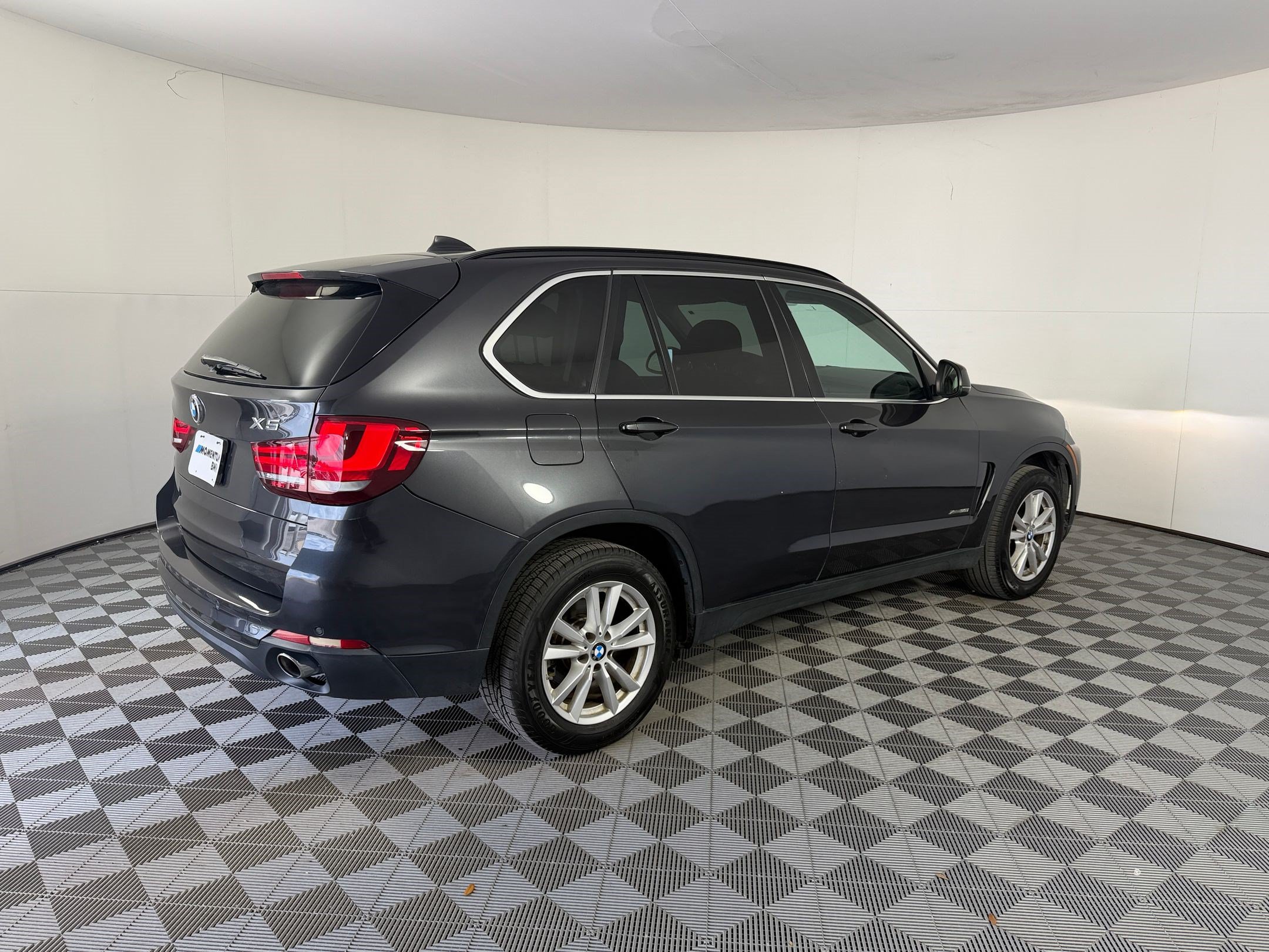 Used 2015 BMW X5 xDrive35i AWD/4WD image 9