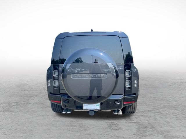 Certified 2025 Land Rover Defender 110 V8 AWD/4WD image 6