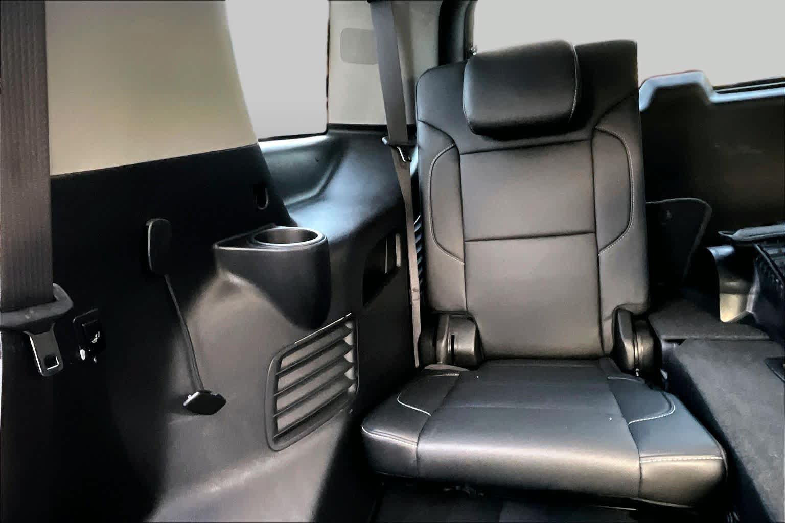 Used 2019 GMC Yukon SLT w/ Open Road Package AWD/4WD image 19