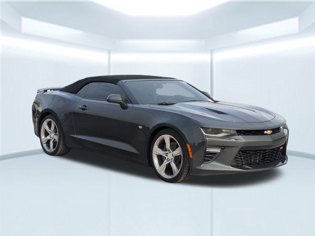 Used 2017 Chevrolet Camaro SS image 8
