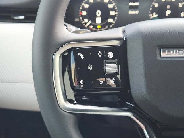 New 2026 Land Rover Discovery Sport Landmark AWD/4WD image 30