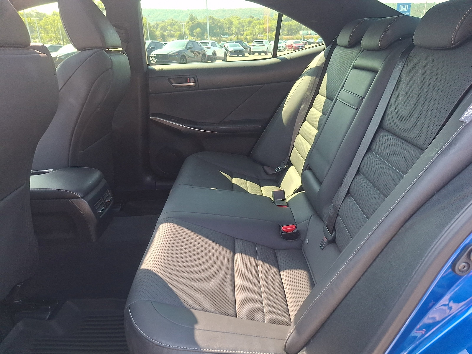 Used 2019 Lexus IS 300 F Sport w/ F Sport Package AWD/4WD image 10