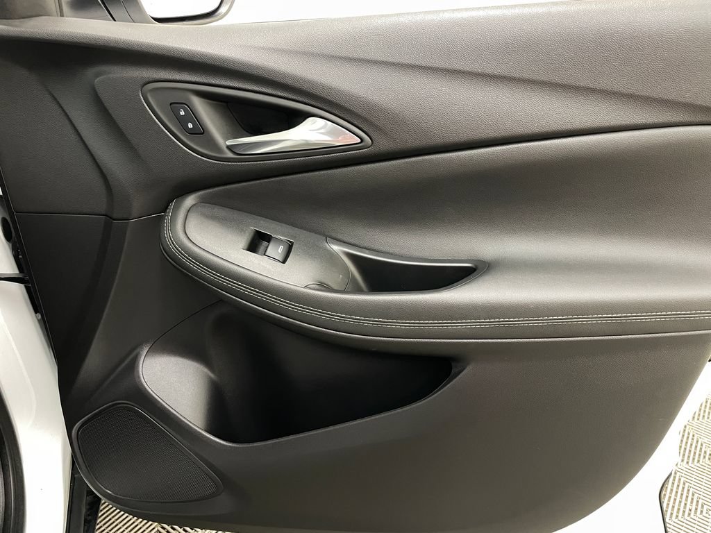 Certified 2023 Buick Encore GX Preferred w/ Cold Weather Comfort Package AWD/4WD image 37