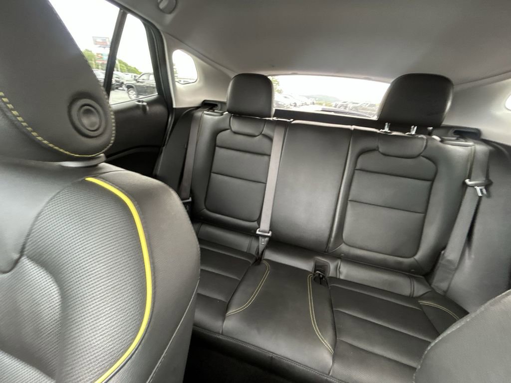 Used 2025 Chevrolet Trax ACTIV w/ Sunroof Package FWD image 14