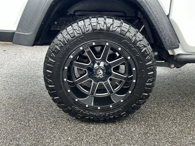 Used 2020 Jeep Gladiator Sport w/ Quick Order Package 24S image 12