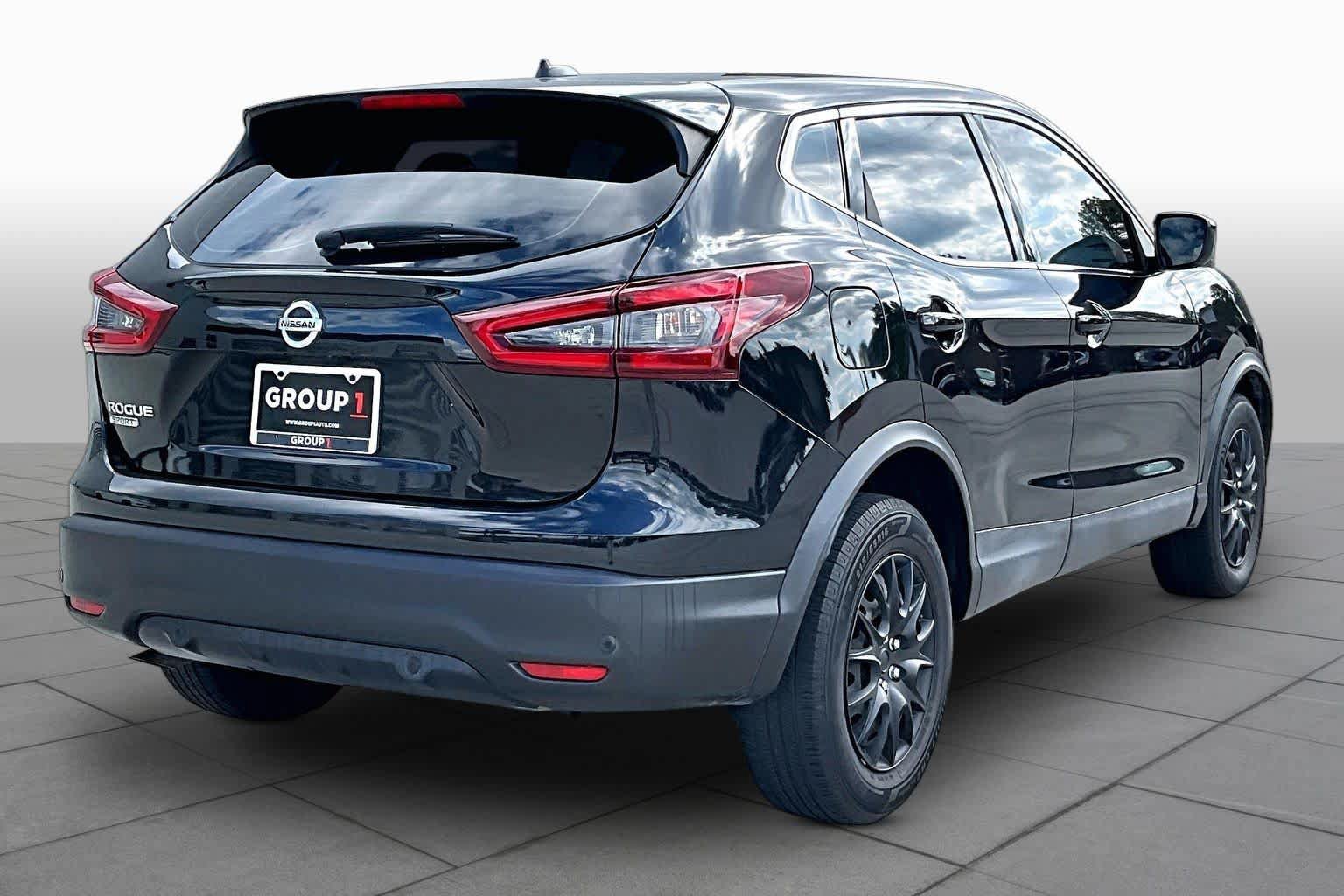 Used 2020 Nissan Rogue Sport S FWD image 11