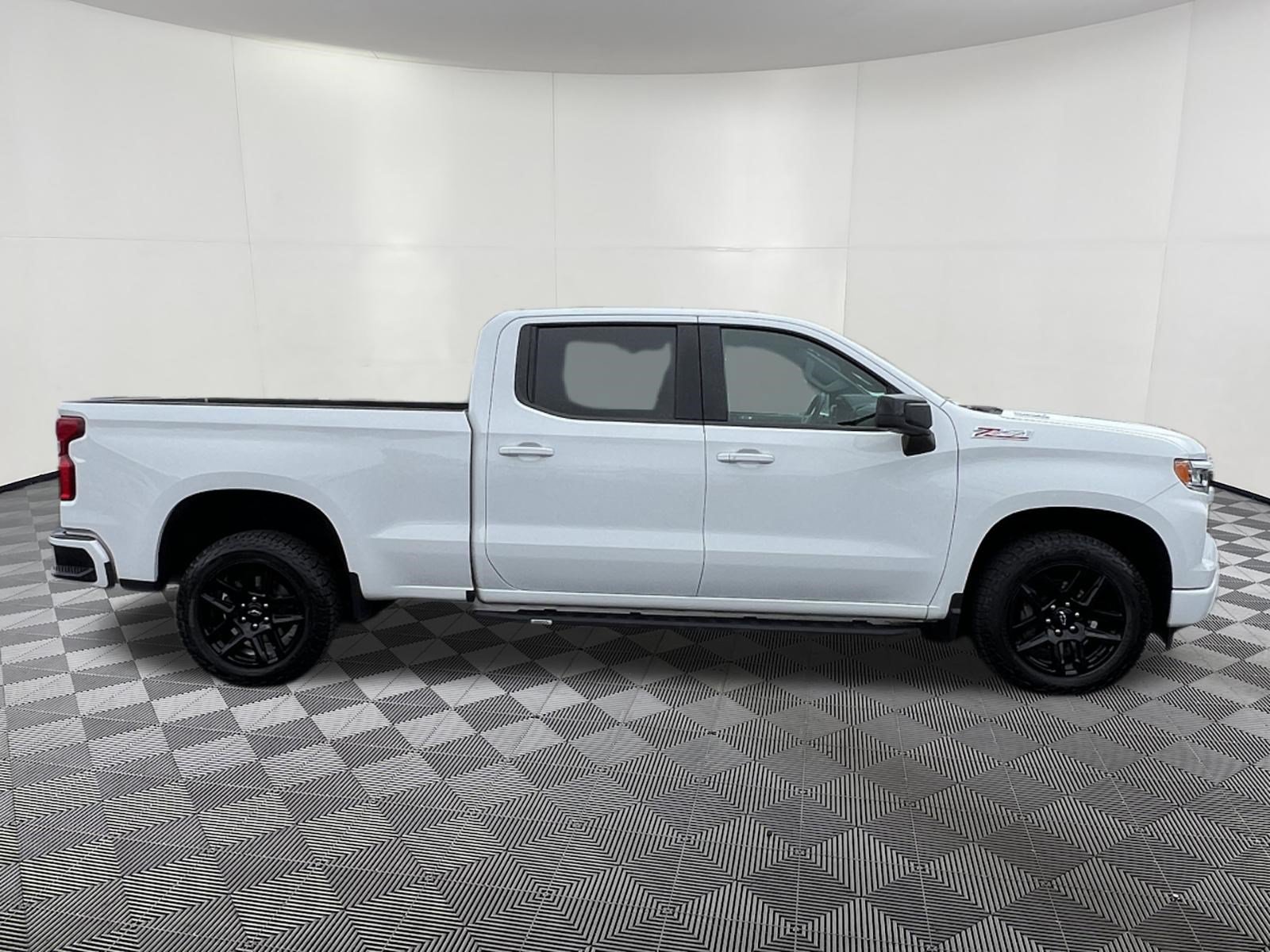 Used 2024 Chevrolet Silverado 1500 RST AWD/4WD image 7