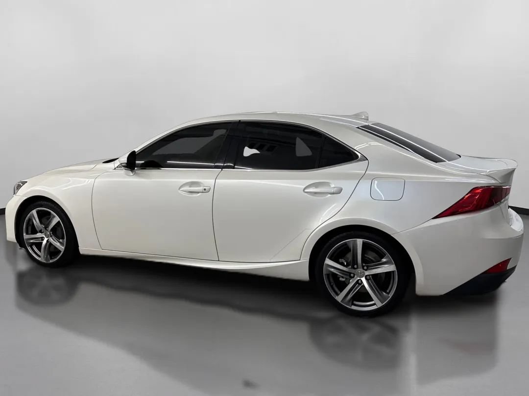 Used 2018 Lexus IS 300 AWD w/ Comfort Package image 5