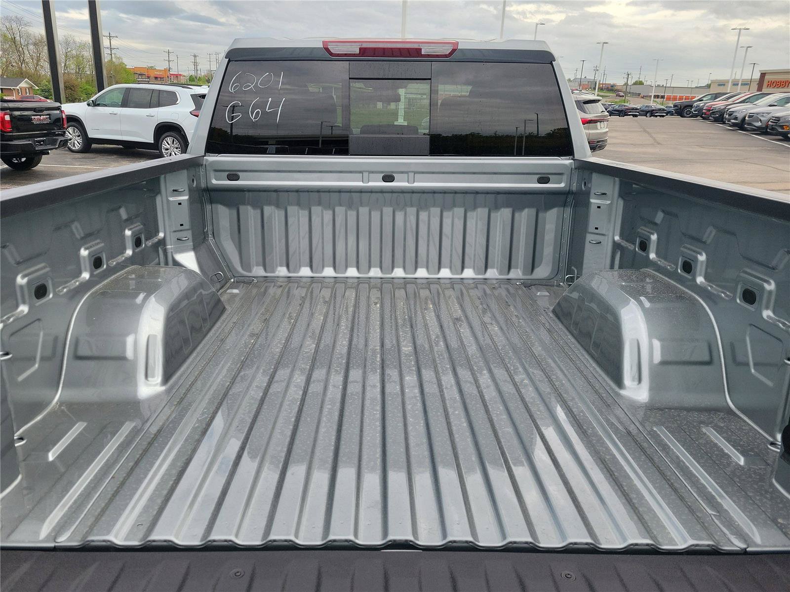 New 2026 GMC Sierra 1500 SLT w/ SLT Premium Package AWD/4WD image 9