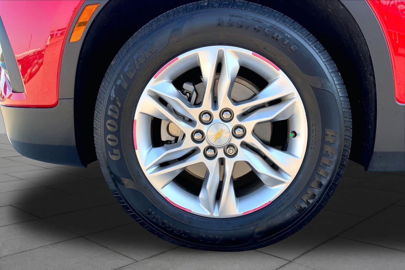 Used 2019 Chevrolet Blazer LT FWD image 10