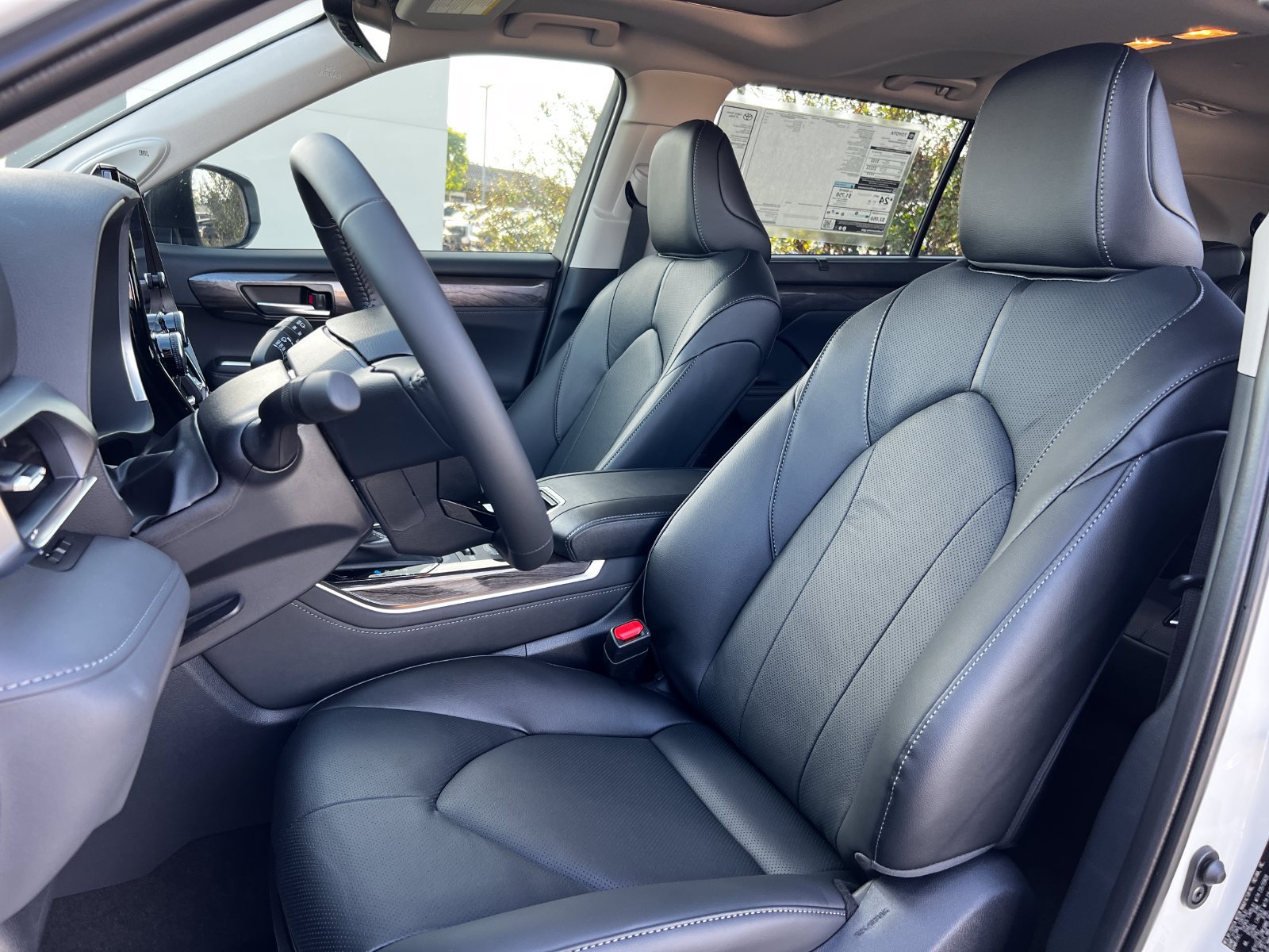 New 2026 Toyota Highlander Limited AWD/4WD image 27