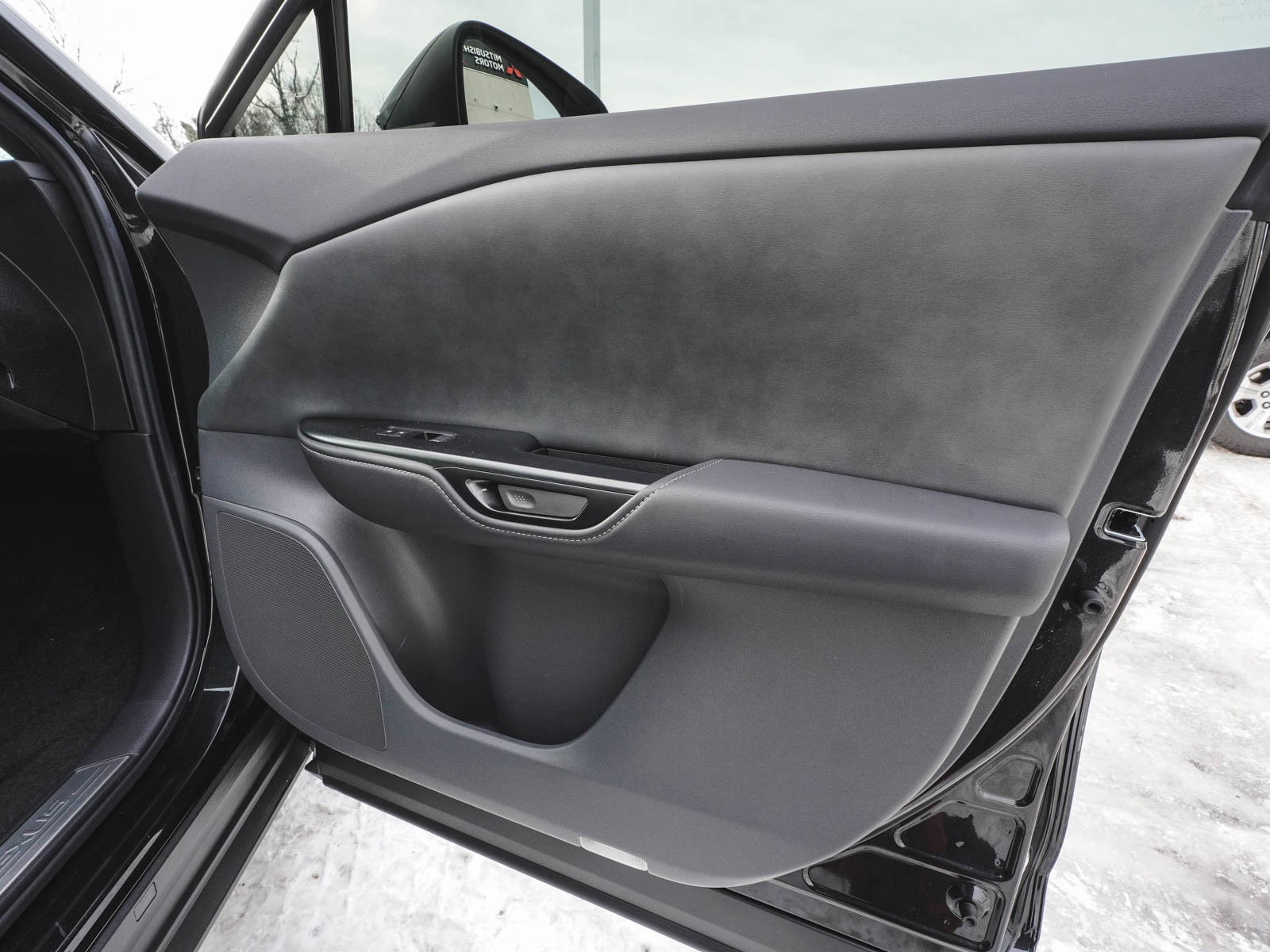 Used 2023 Lexus RZ 450e Premium w/ Technology Package image 10