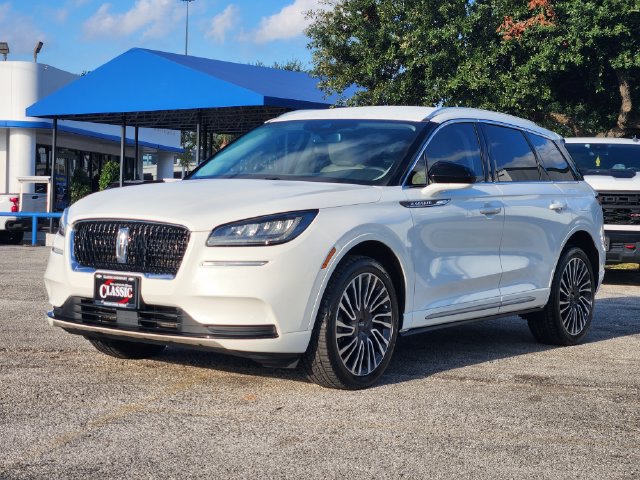 Used 2022 Lincoln Corsair AWD w/ Equipment Group 101A image 3