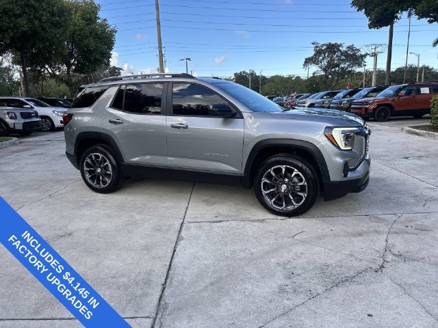 Used 2025 GMC Terrain Elevation w/ Elevation Premium Package AWD/4WD image 15