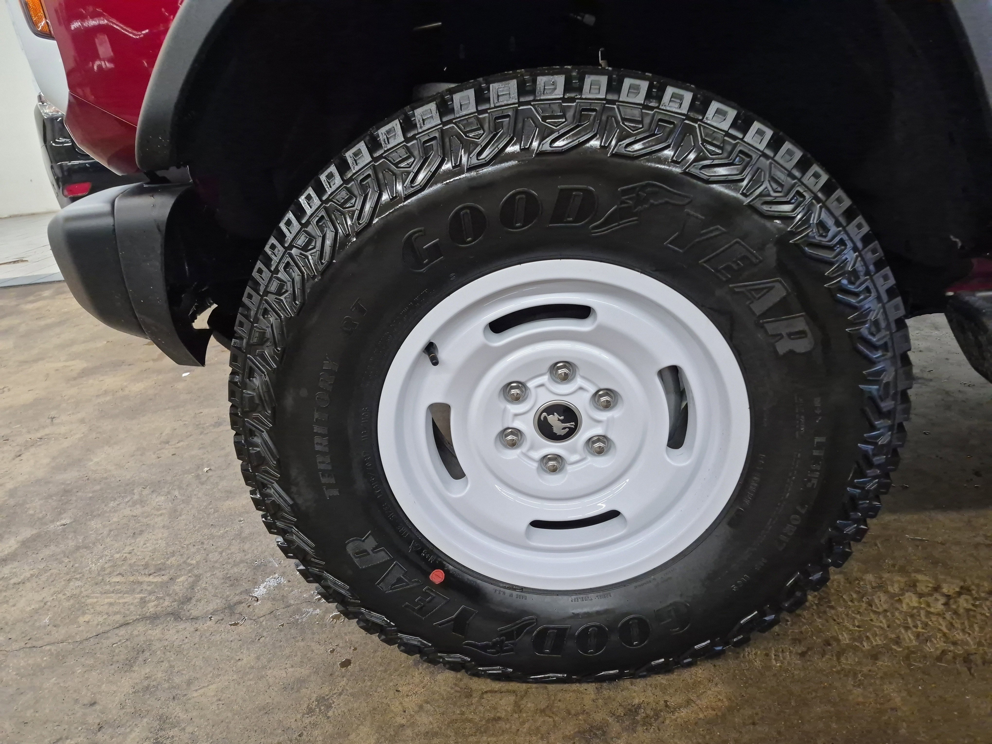 New 2025 Ford Bronco Heritage Edition image 8