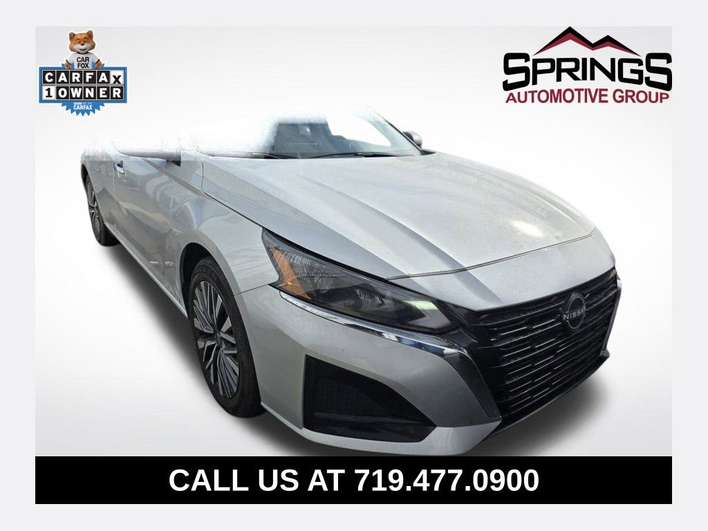 Used 2024 Nissan Altima 2.5 SV image 1