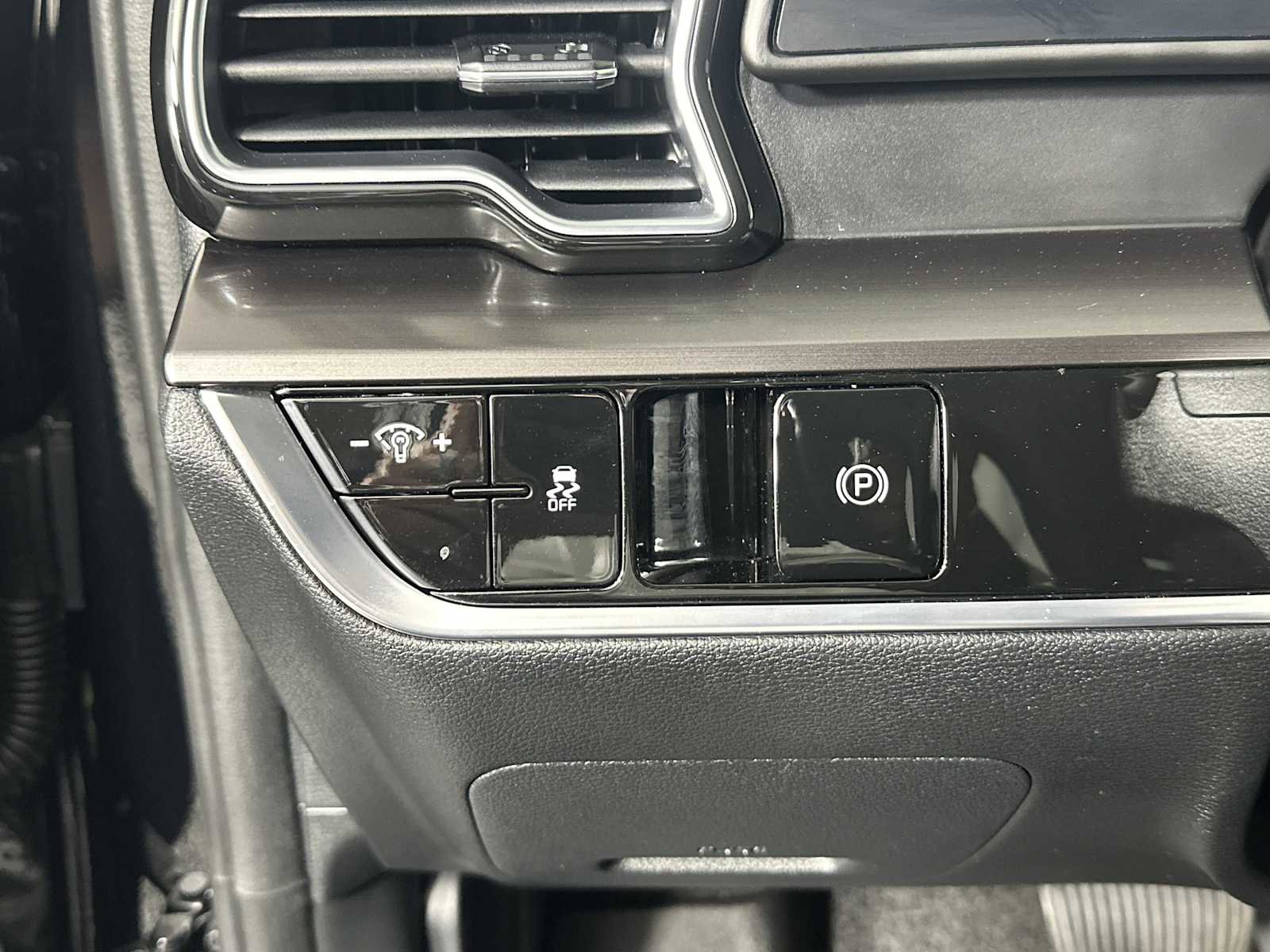 Used 2024 Kia Sportage EX FWD image 22