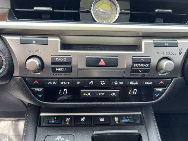 Used 2017 Lexus ES 350 w/ Luxury Package FWD image 17