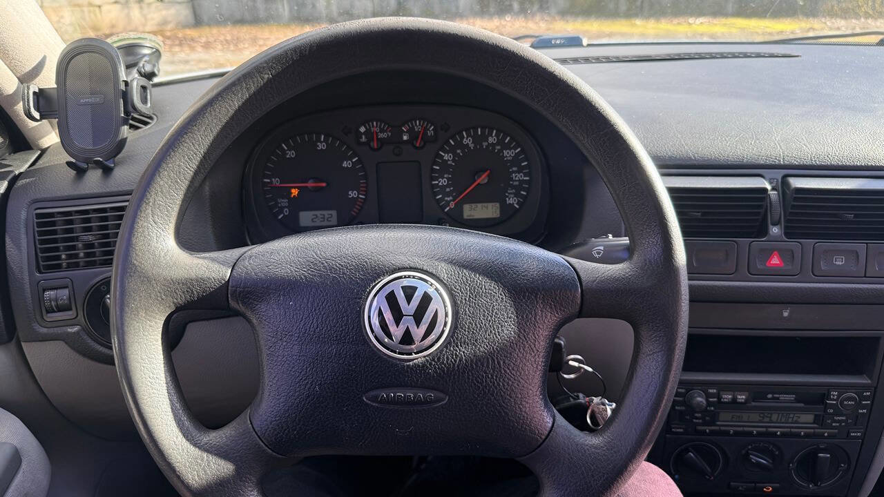 Used 2001 Volkswagen Golf GLS image 23
