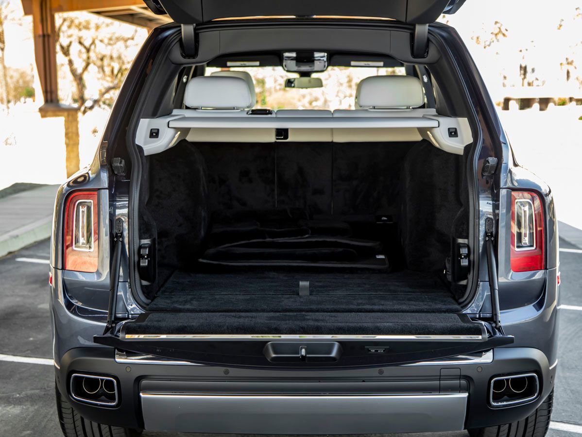 Certified 2024 Rolls-Royce Cullinan w/ Cullinan Package image 27
